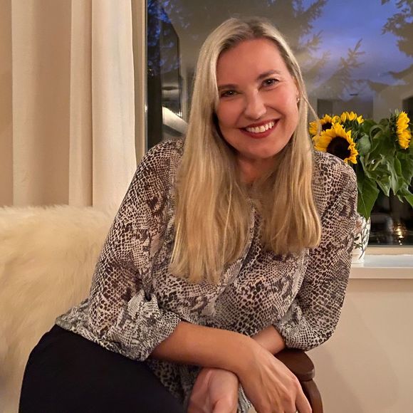 Meet your Posher, Janice - Picture 1 of 1